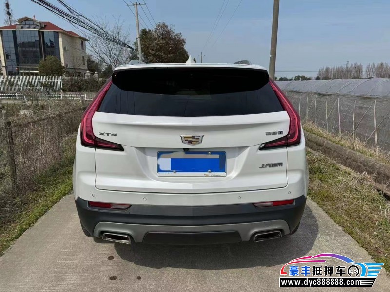 18年凯迪拉克XT4轿车抵押车出售
