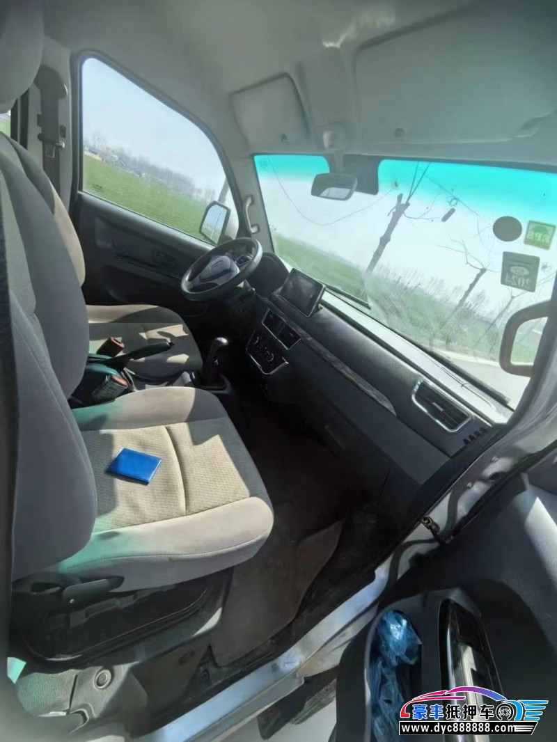 22年金杯T52轿车抵押车出售