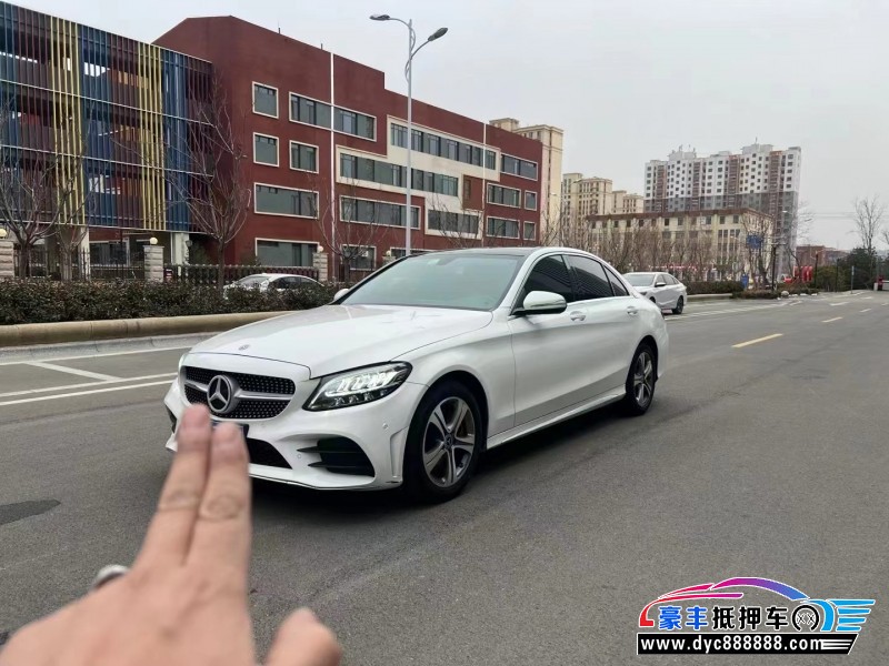 20年奔驰C轿车抵押车出售