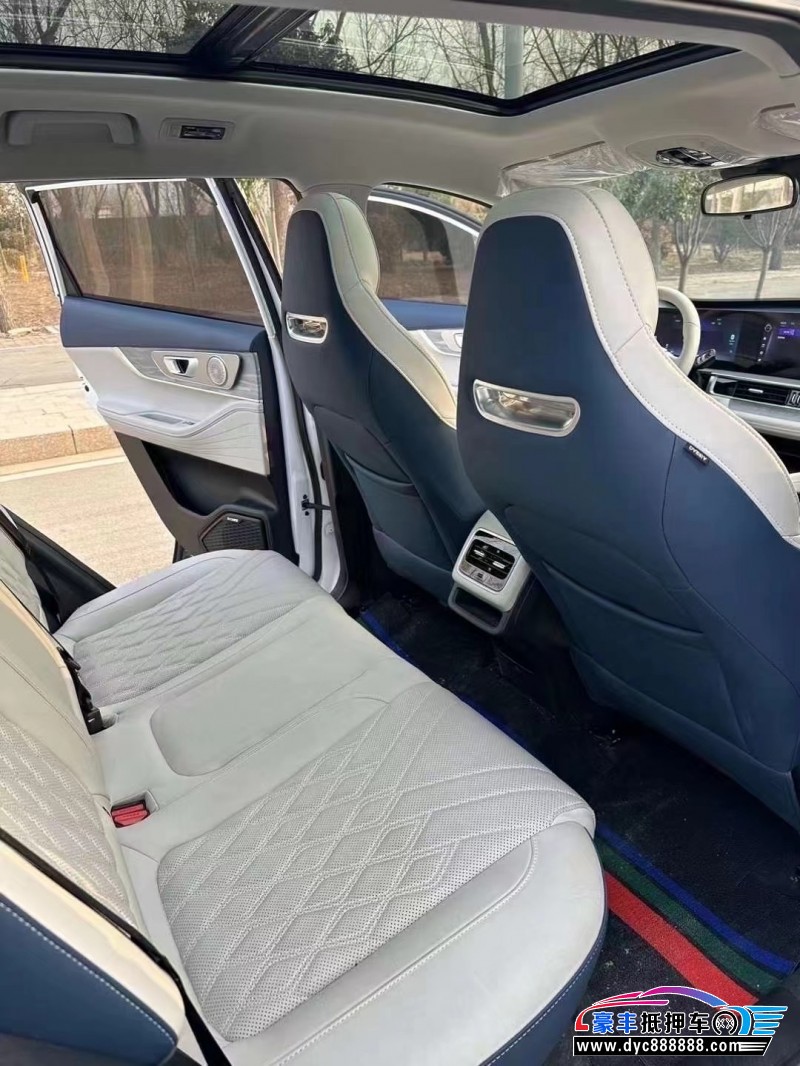 23年奇瑞瑞虎7轿车抵押车出售