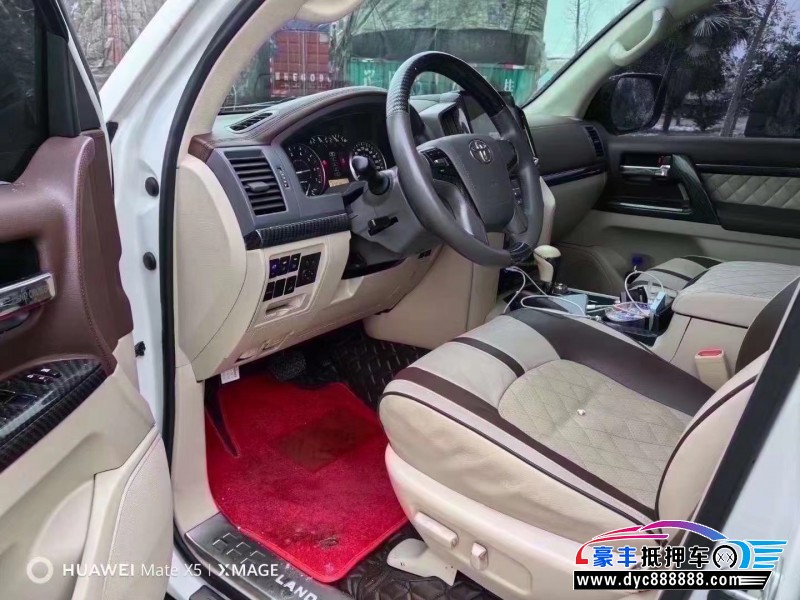 16年丰田兰德酷路泽（陆巡）轿车抵押车出售