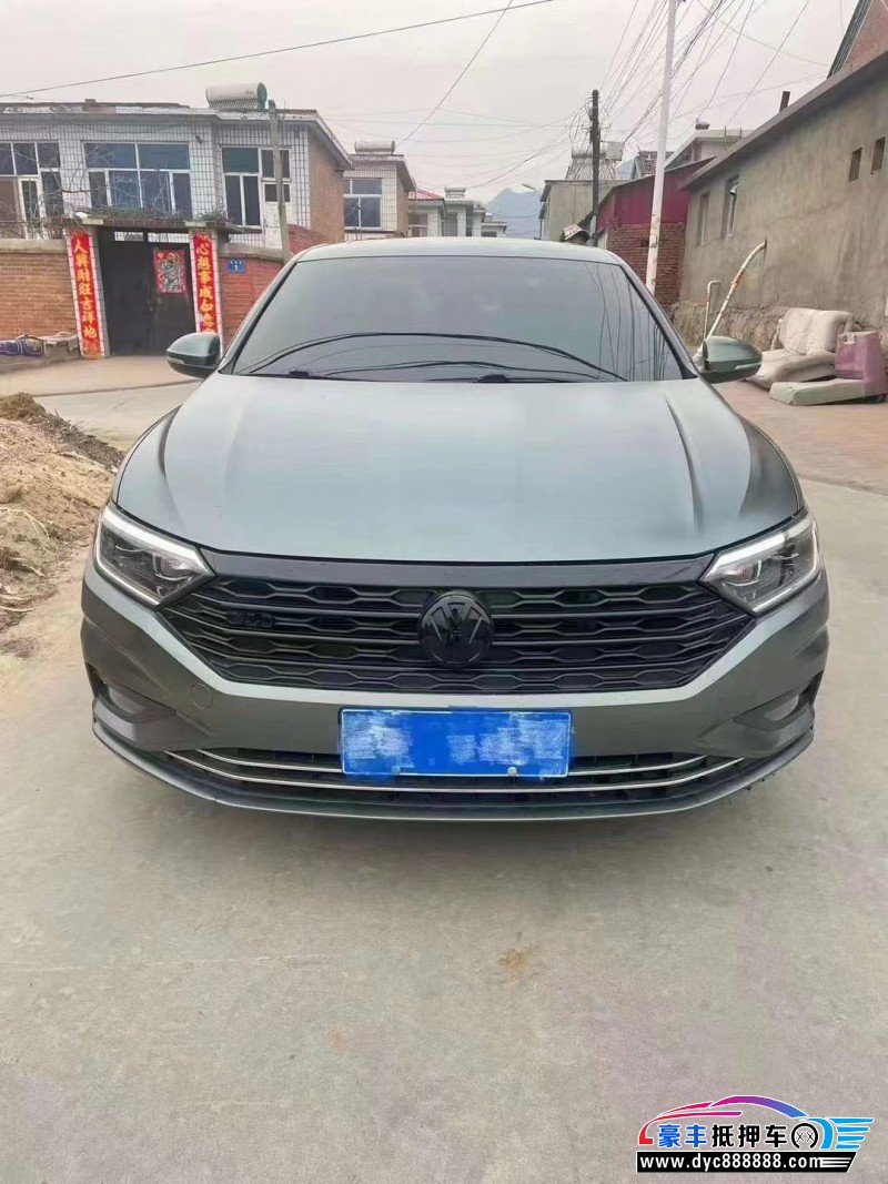 19年大众速腾轿车抵押车出售