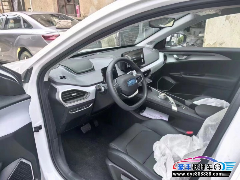 24年吉利几何轿车抵押车出售