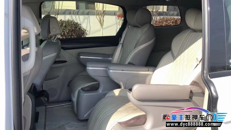 23年别克GL8轿车抵押车出售