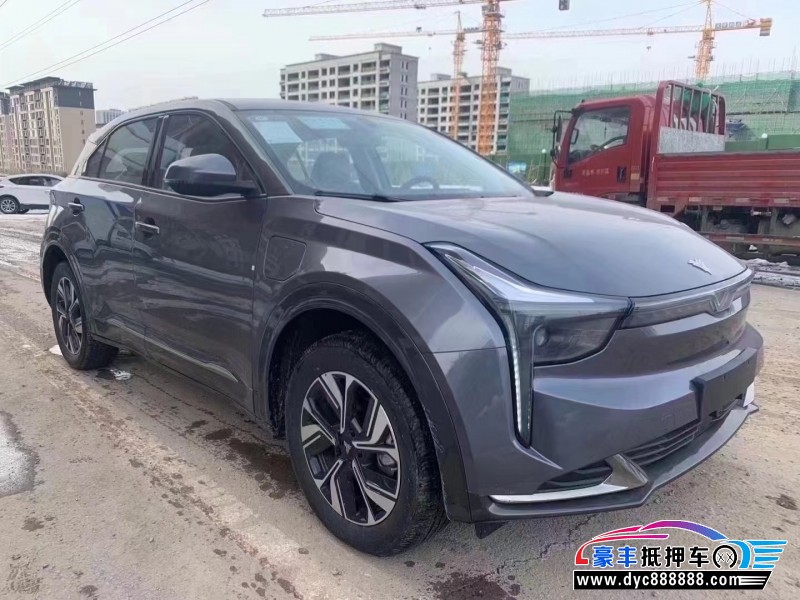 24年哪吒U轿车抵押车出售