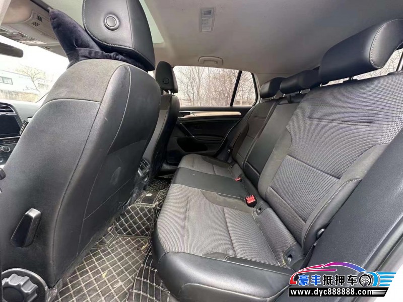 20年大众高尔夫轿车抵押车出售