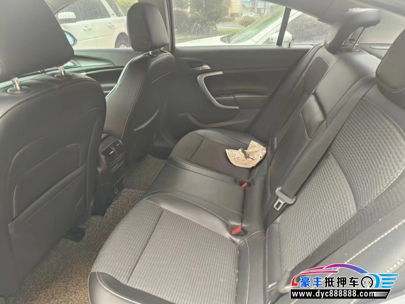 15年别克君威轿车抵押车出售