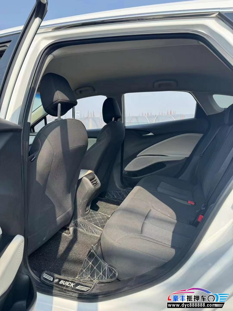 23年别克微蓝轿车抵押车出售