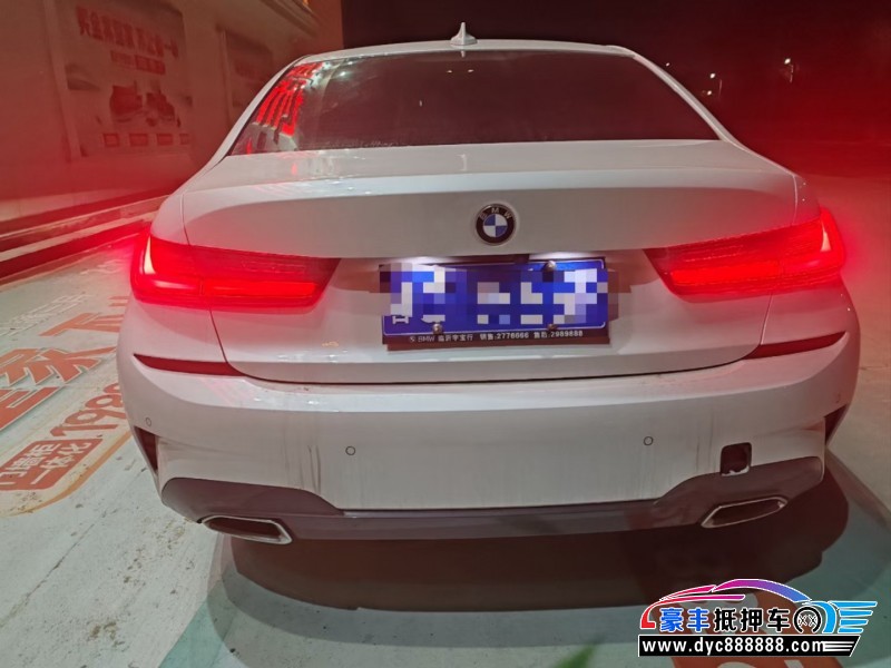 21年宝马3系轿车抵押车出售