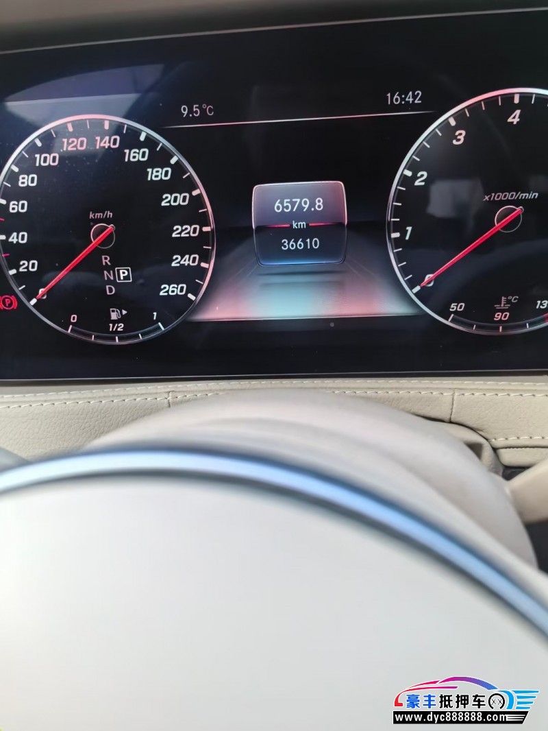 20年奔驰S轿车抵押车出售