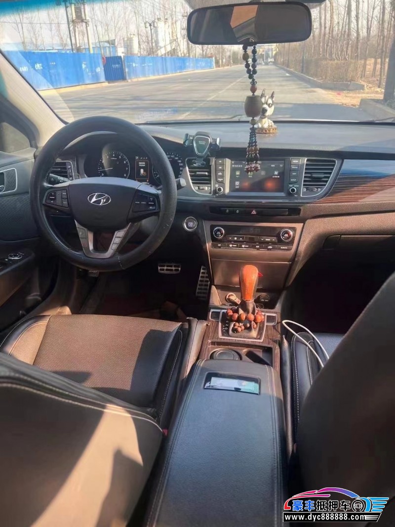 16年现代名图轿车抵押车出售