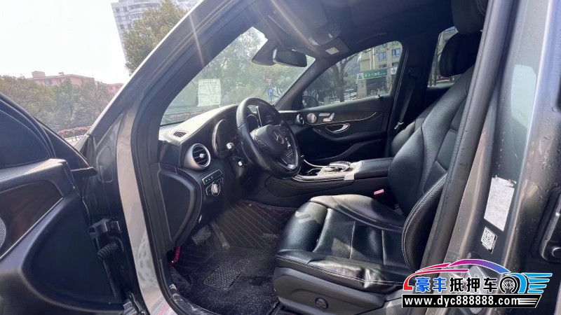 19年奔驰GLC(进口)轿车抵押车出售