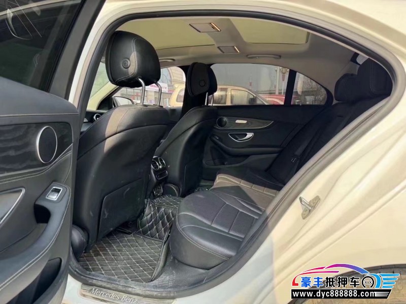20年奔驰C轿车抵押车出售