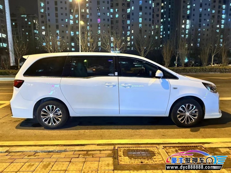 22年别克GL8轿车抵押车出售