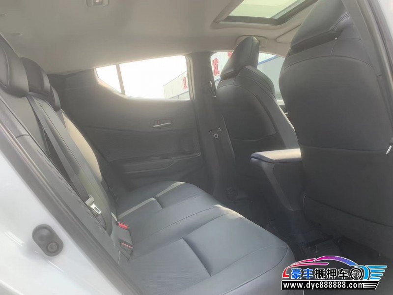 22年丰田C-HRSUV抵押车出售