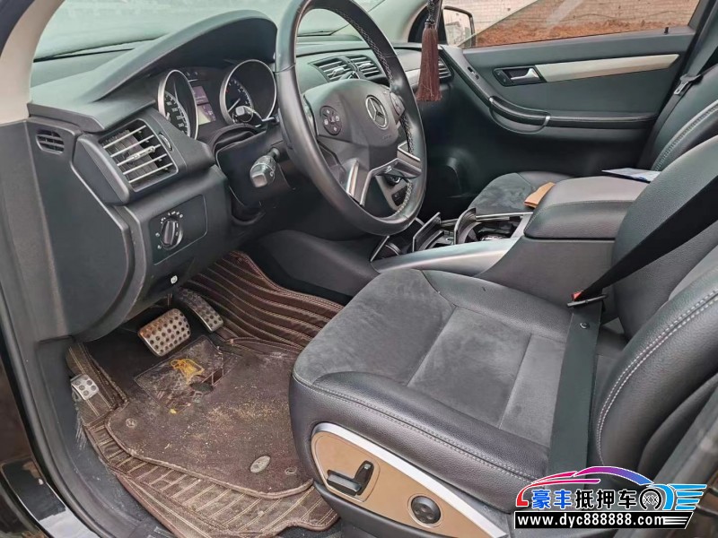 17年奔驰R轿车抵押车出售