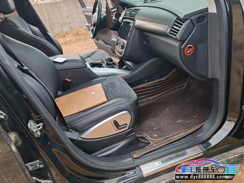 17年奔驰R轿车抵押车出售