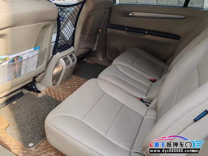 14年奔驰R轿车抵押车出售