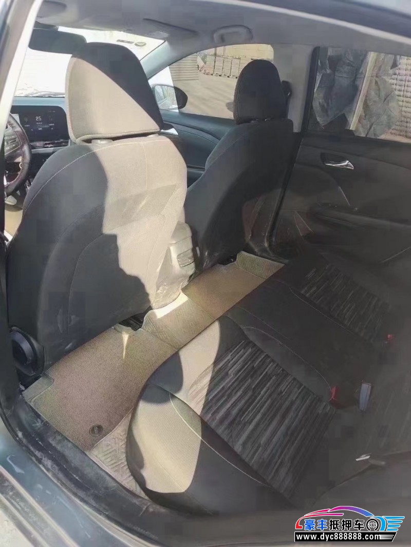 23年雪佛兰科鲁泽轿车抵押车出售