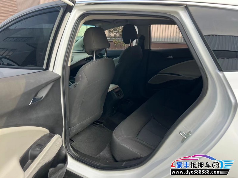 23年别克微蓝轿车抵押车出售