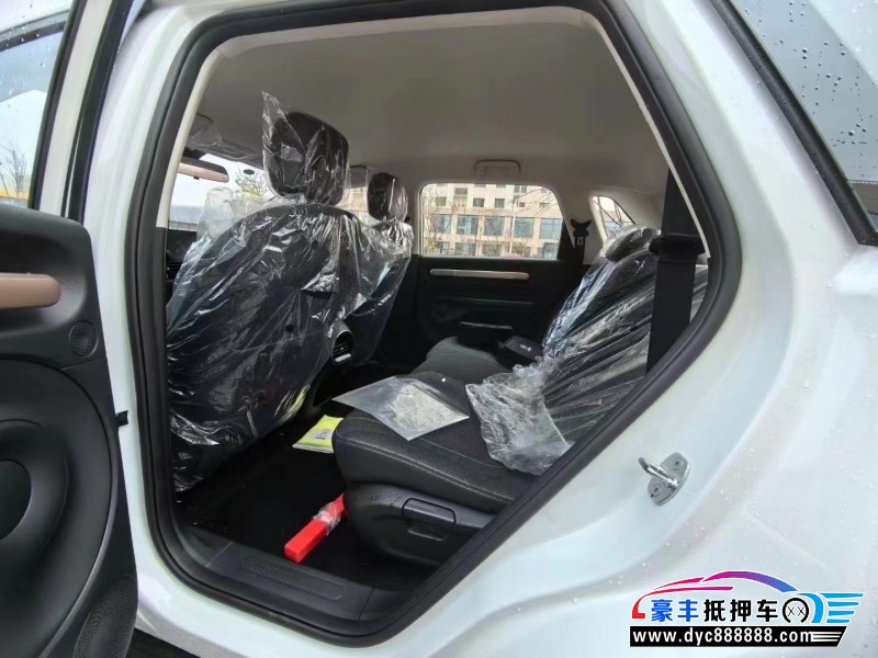 23年宝骏云朵轿车抵押车出售