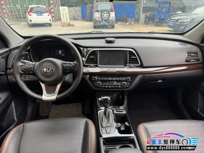 20年起亚凯绅轿车抵押车出售