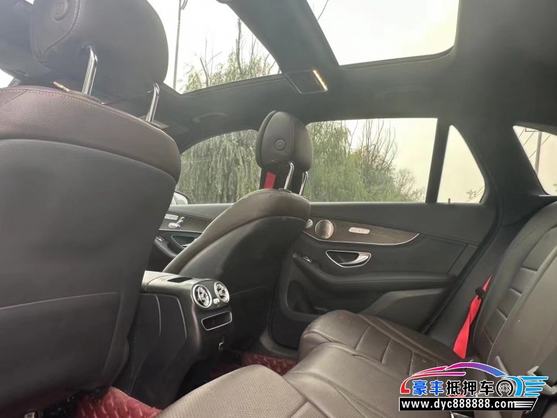 20年奔驰GLC轿车抵押车出售