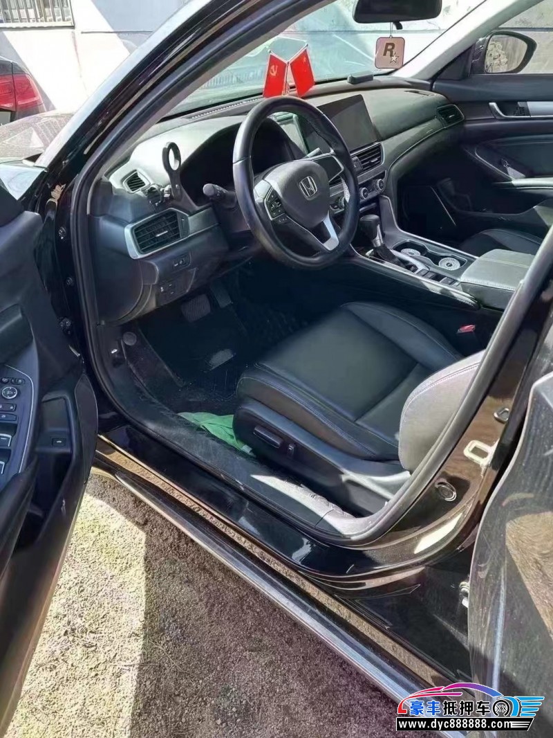 22年本田雅阁轿车抵押车出售