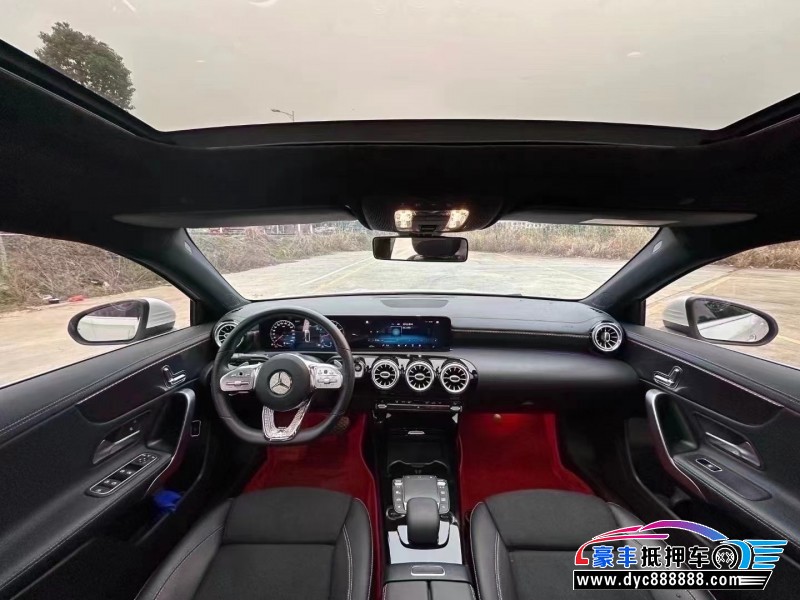 20年奔驰C轿车抵押车出售