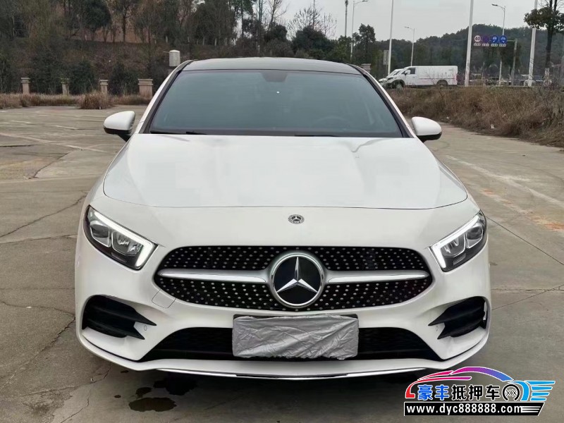 20年奔驰C轿车抵押车出售