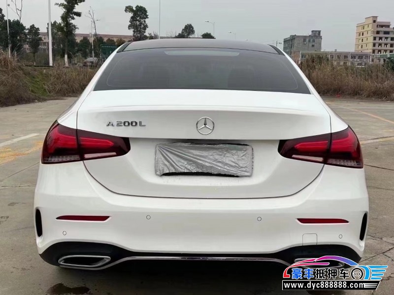 20年奔驰C轿车抵押车出售