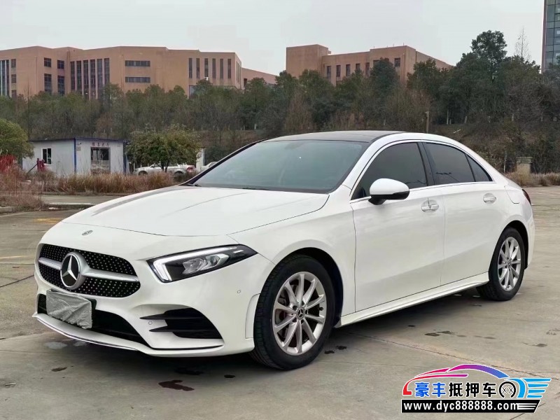 20年奔驰C轿车抵押车出售