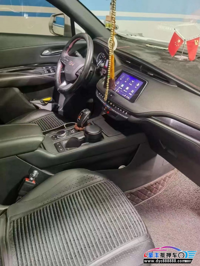 19年凯迪拉克XT4轿车抵押车出售