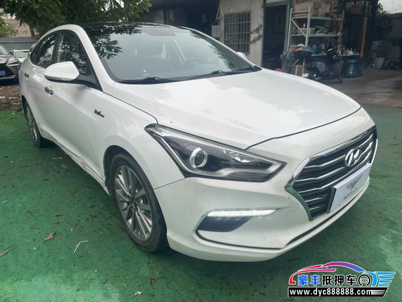 17年现代名图轿车抵押车出售