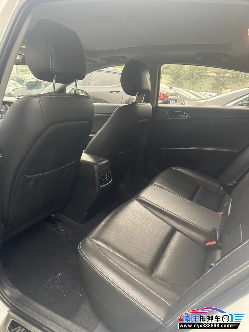 17年现代名图轿车抵押车出售