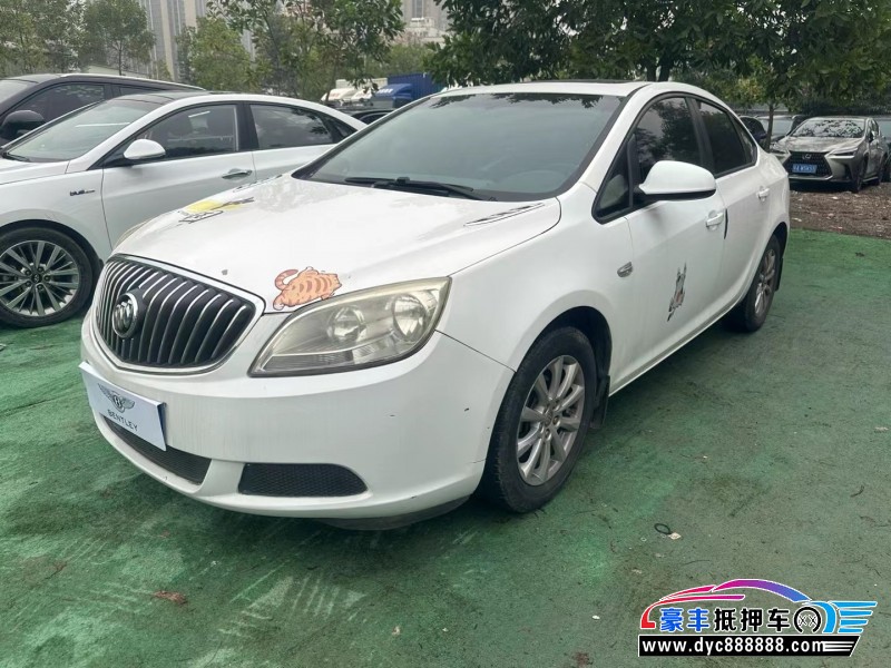 14年别克英朗轿车抵押车出售