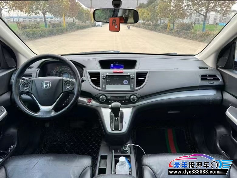 14年本田CR-V轿车抵押车出售