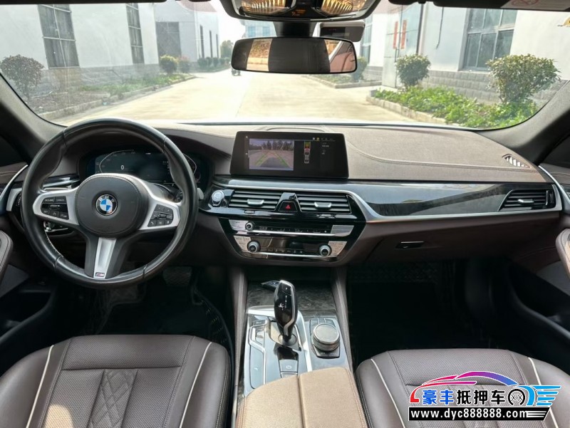 21年宝马5系轿车抵押车出售