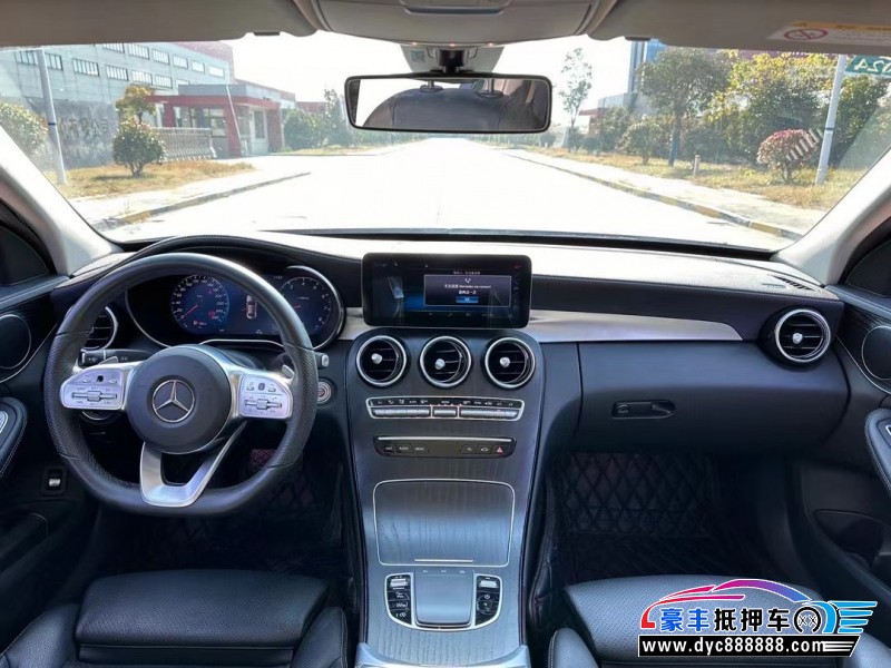 20年奔驰C轿车抵押车出售