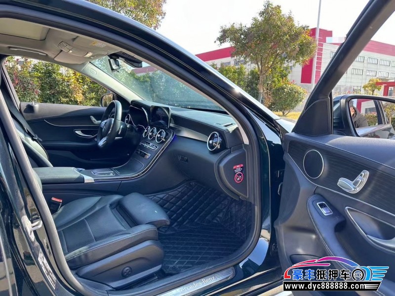 20年奔驰C轿车抵押车出售