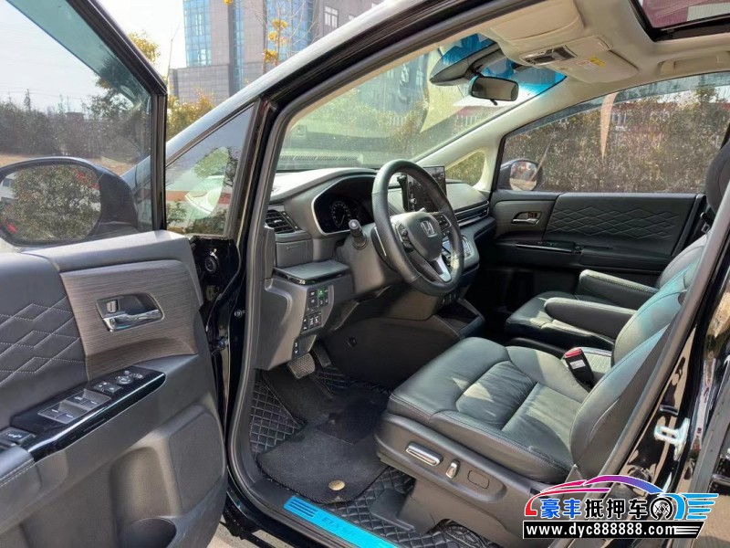 22年本田艾力绅轿车抵押车出售