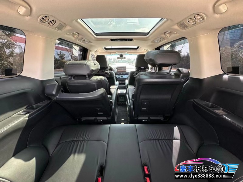 22年本田艾力绅轿车抵押车出售