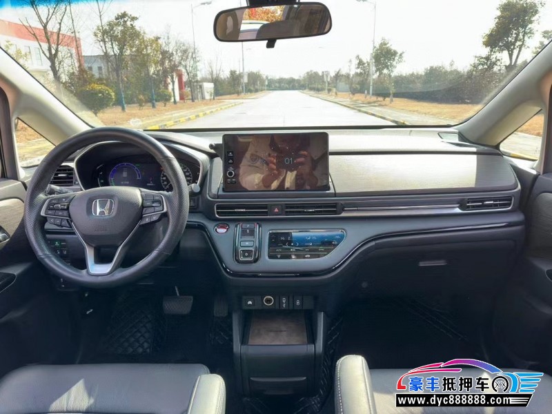 22年本田艾力绅轿车抵押车出售