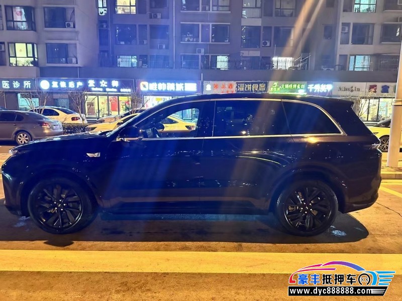 24年理想L8轿车抵押车出售