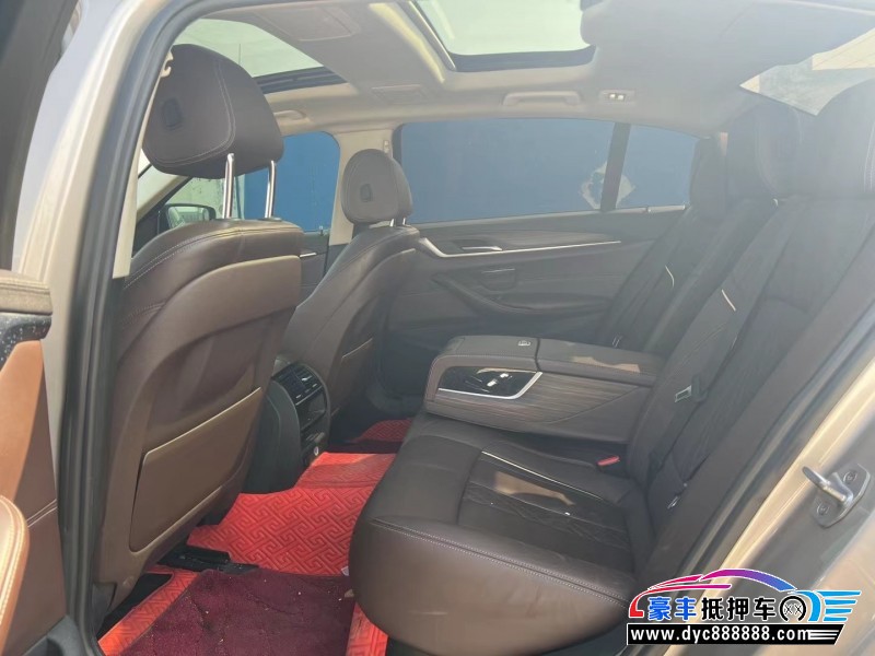 18年宝马5系轿车抵押车出售