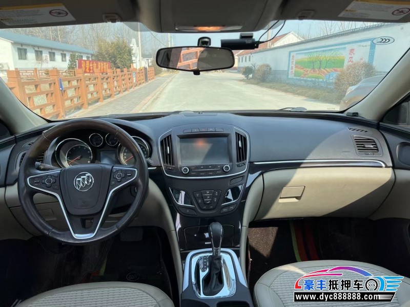 13年别克君威轿车抵押车出售