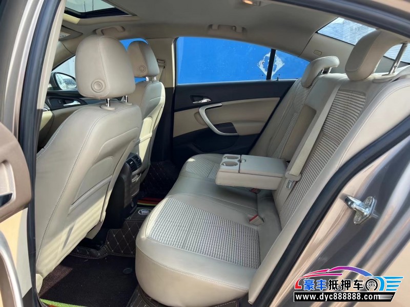 13年别克君威轿车抵押车出售