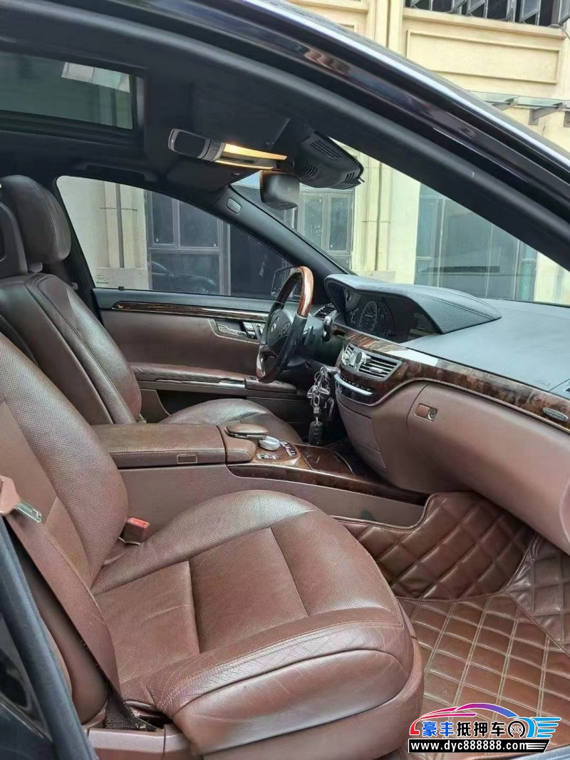 12年奔驰S轿车抵押车出售