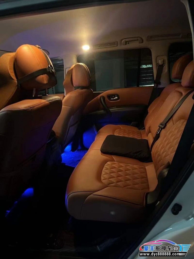 18年日产途乐轿车抵押车出售