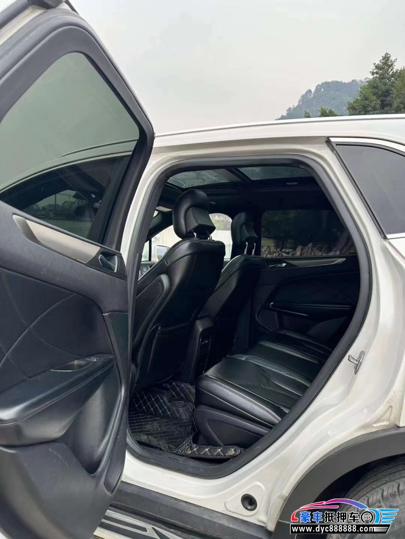 17年林肯MKC轿车抵押车出售